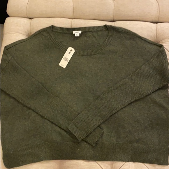 GARAGE olive green sweater - Picture 1 of 5
